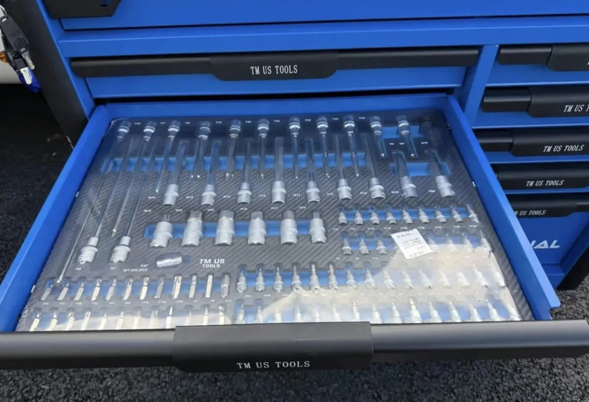 12 drawer tool.box - Image 3