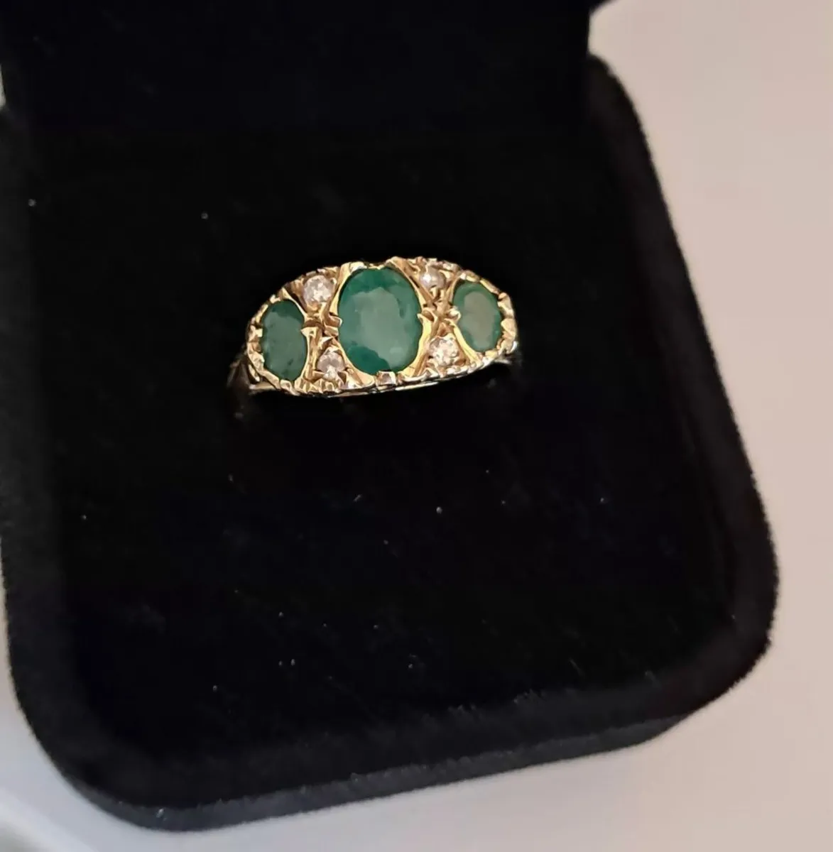 Vintage Emerald & Diamond Gold Ring - Image 3