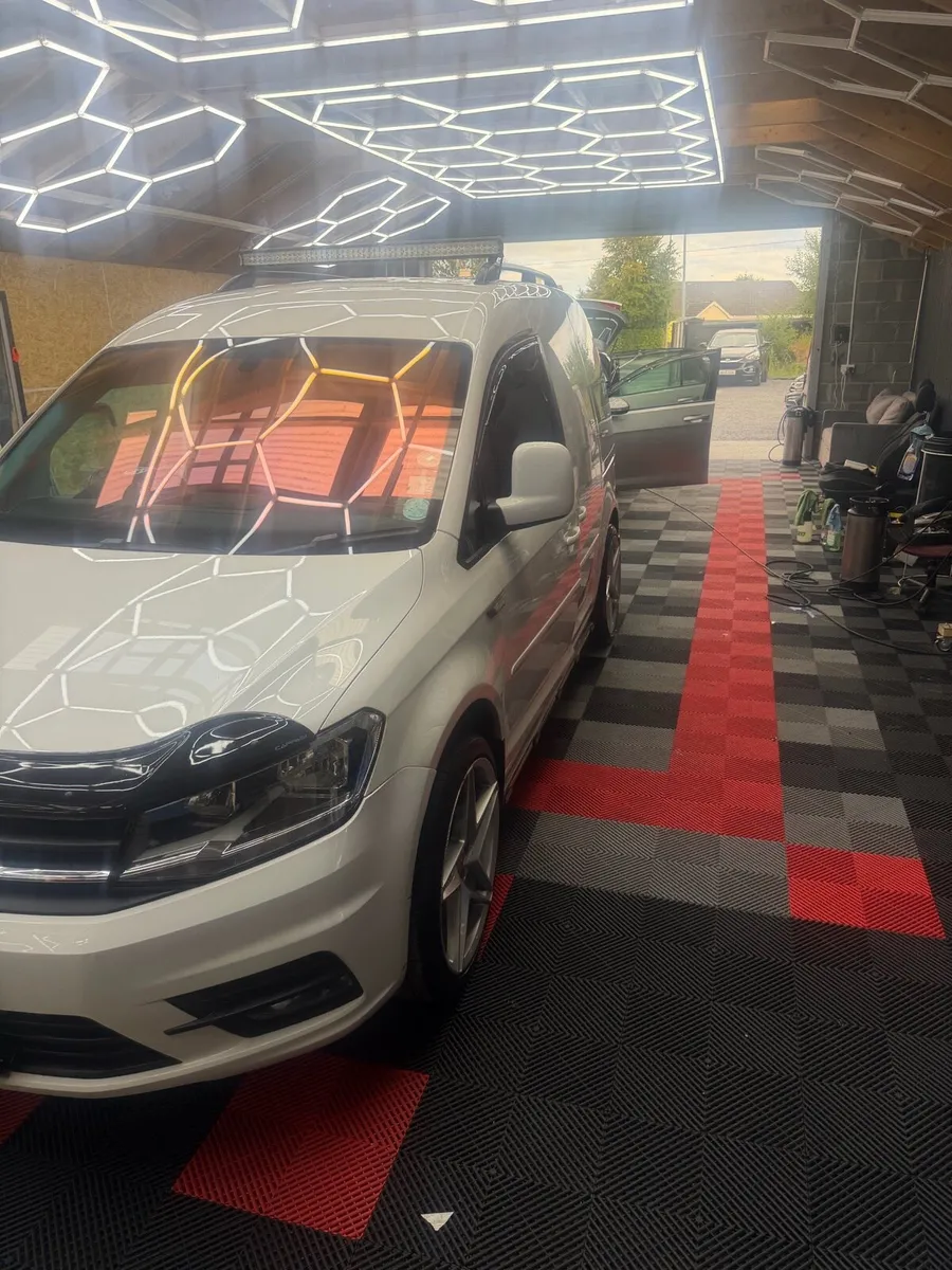 2019 vw caddy low mileage - Image 1