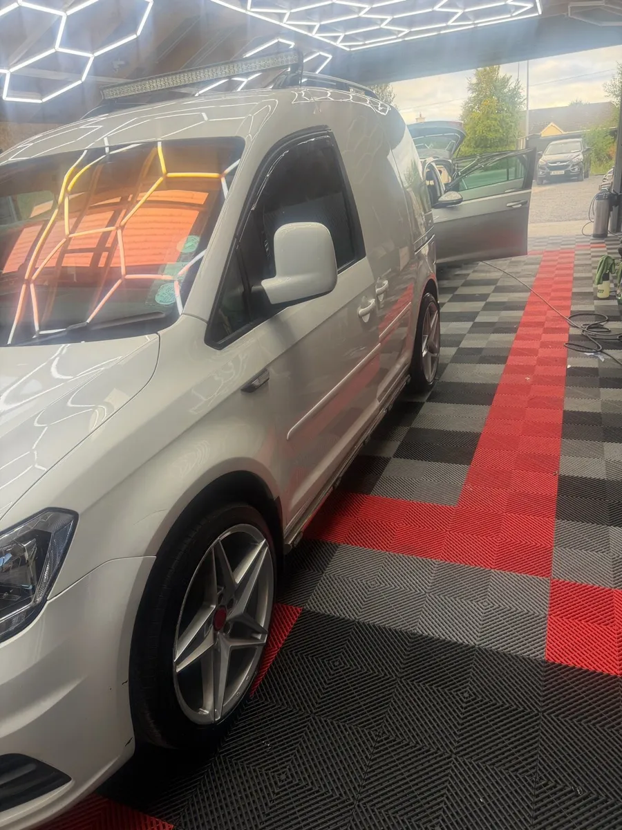 2019 vw caddy low mileage - Image 2