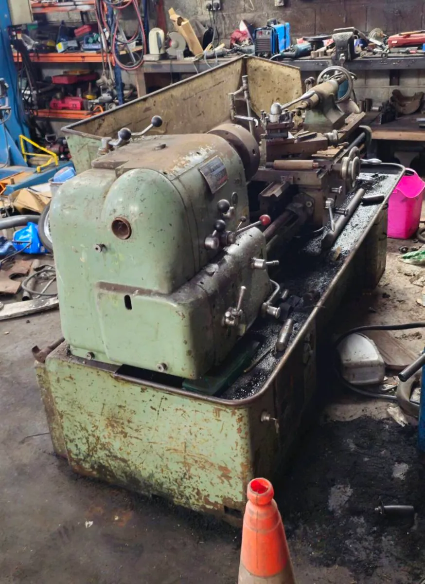 COLCHESTER TRIUMPH 7 - Image 1