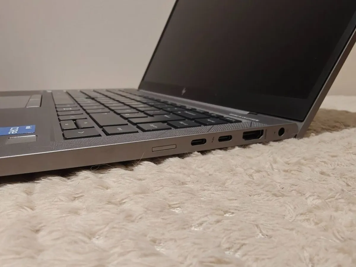 HP ZBook Firefly 14 G8 | i5 | 32GB | 512GB | 14" - Image 4