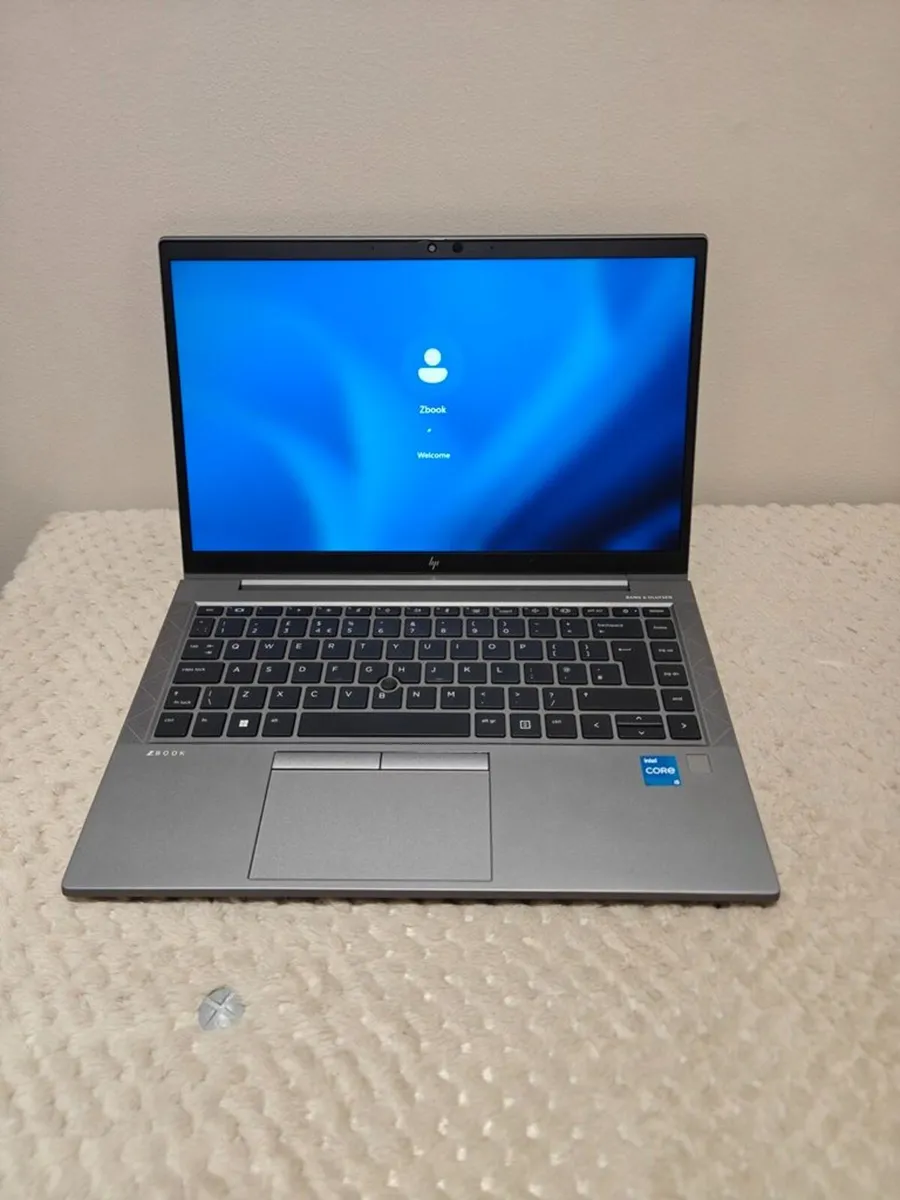 HP ZBook Firefly 14 G8 | i5 | 32GB | 512GB | 14" - Image 1