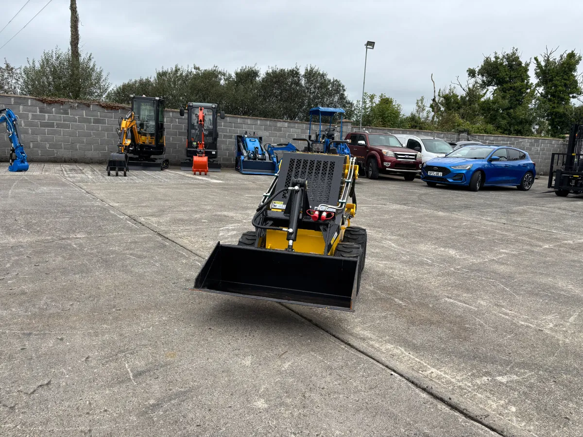 Deleno S360 Stand on Mini Skid Steer - Image 4