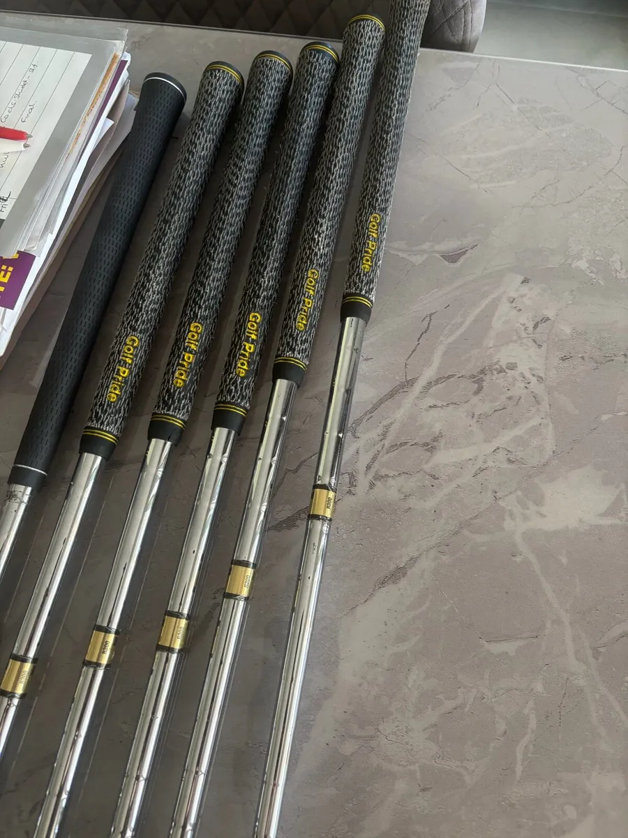 Mizuno iron set - Image 4