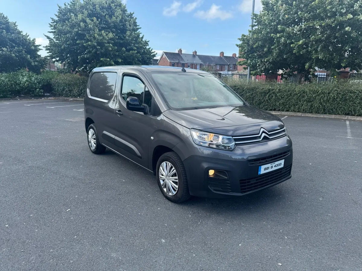 Citroen Berlingo BlueHDi 100 – 6 Speed - Image 1
