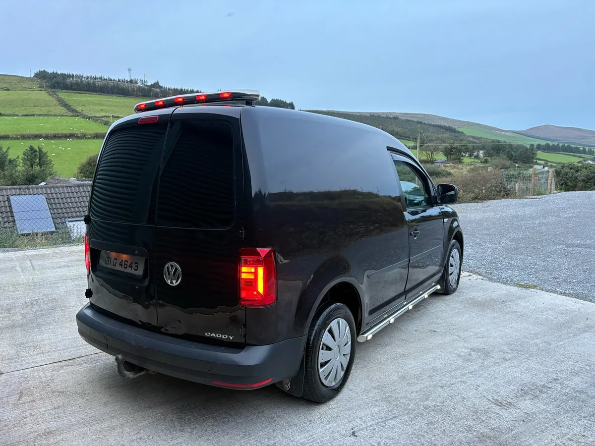 2ltr Caddy van - Image 2