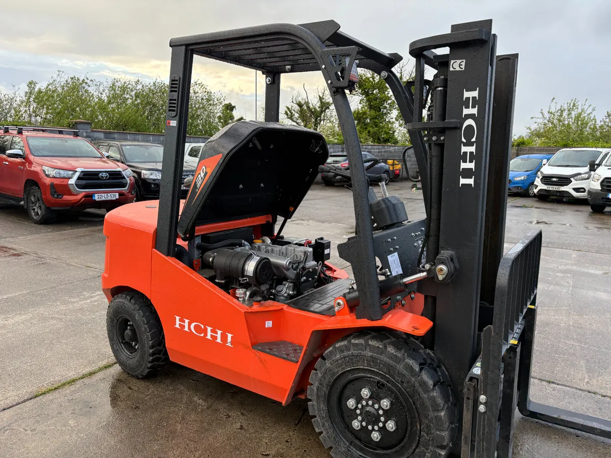 New/Unused 30 A Series HCHI Fork Lift - Image 4