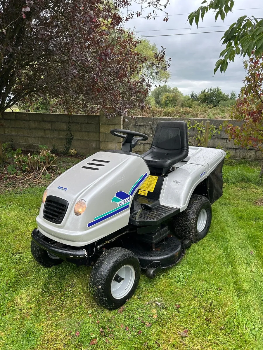 Ride on lawnmower 15.5hp - Image 1