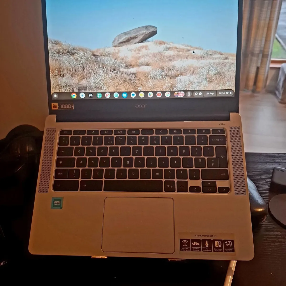 Brand New Laptop & Table - Image 2