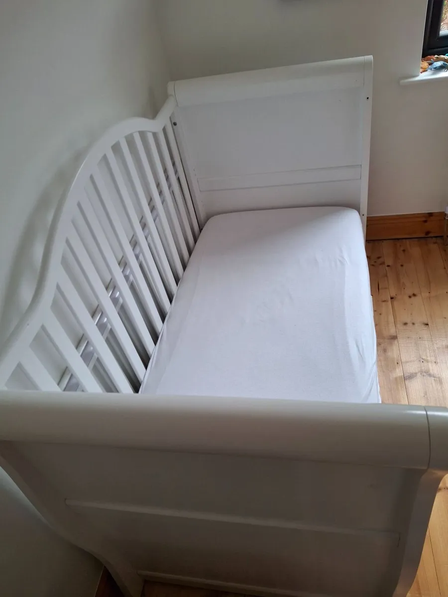 Cot bed - Image 1
