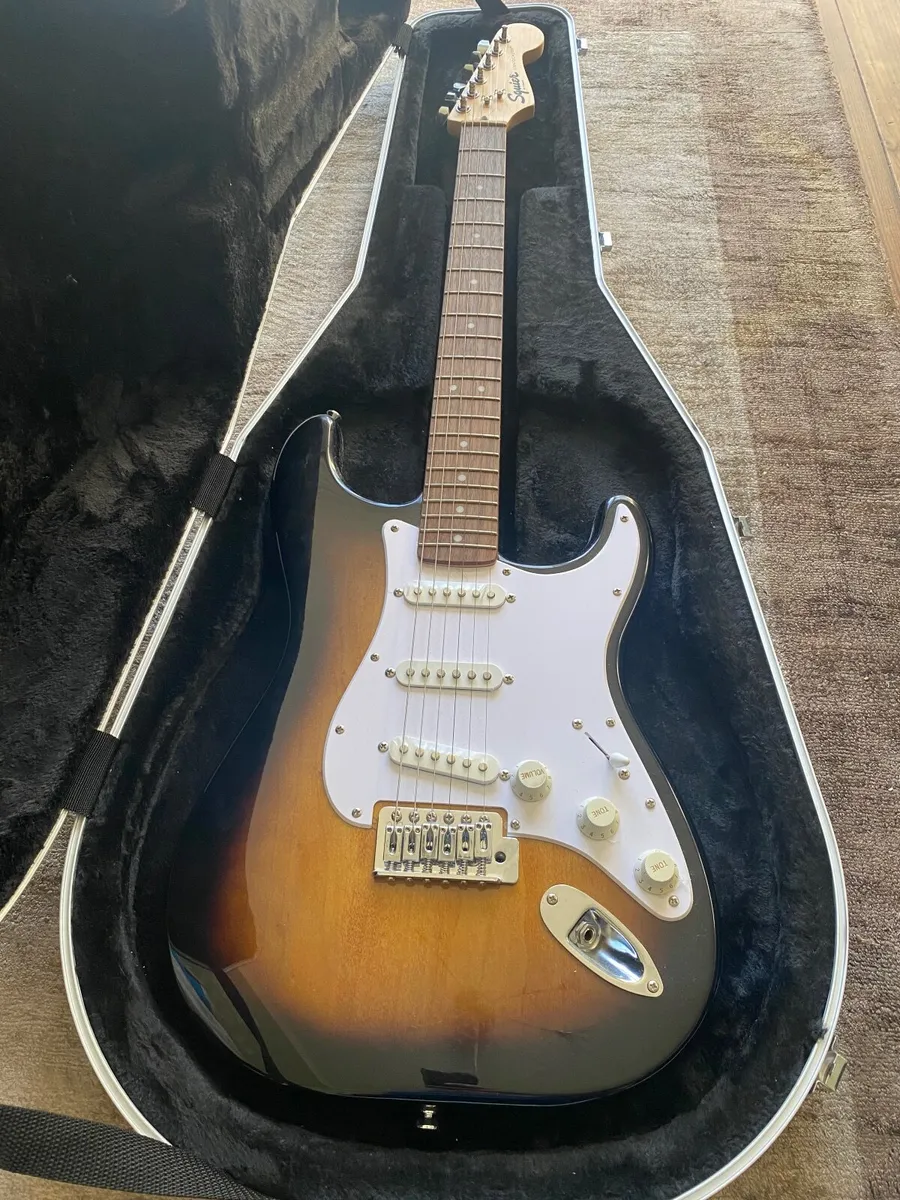 Guitar - Image 3