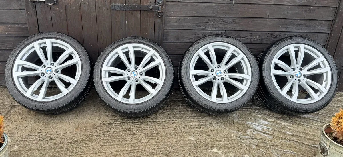 Genuine 20” BMW Alloy wheels - Image 1