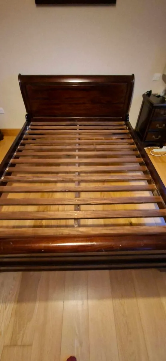 Mahogany Sleigh bed and Wardrobe - Image 4
