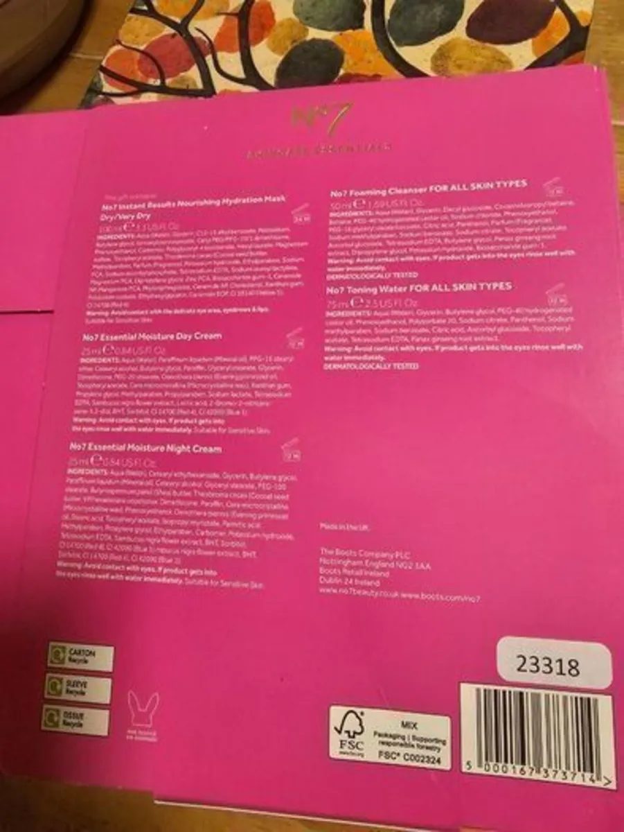 No7 Skincare Essentials Set / 5 Pieces / NEW - Image 2