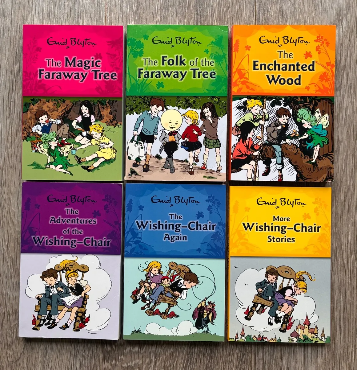 A collection of classic children's fantasy books w - Image 3