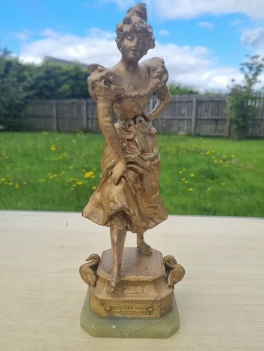 French figurine in the Art Nouveau style - Image 1