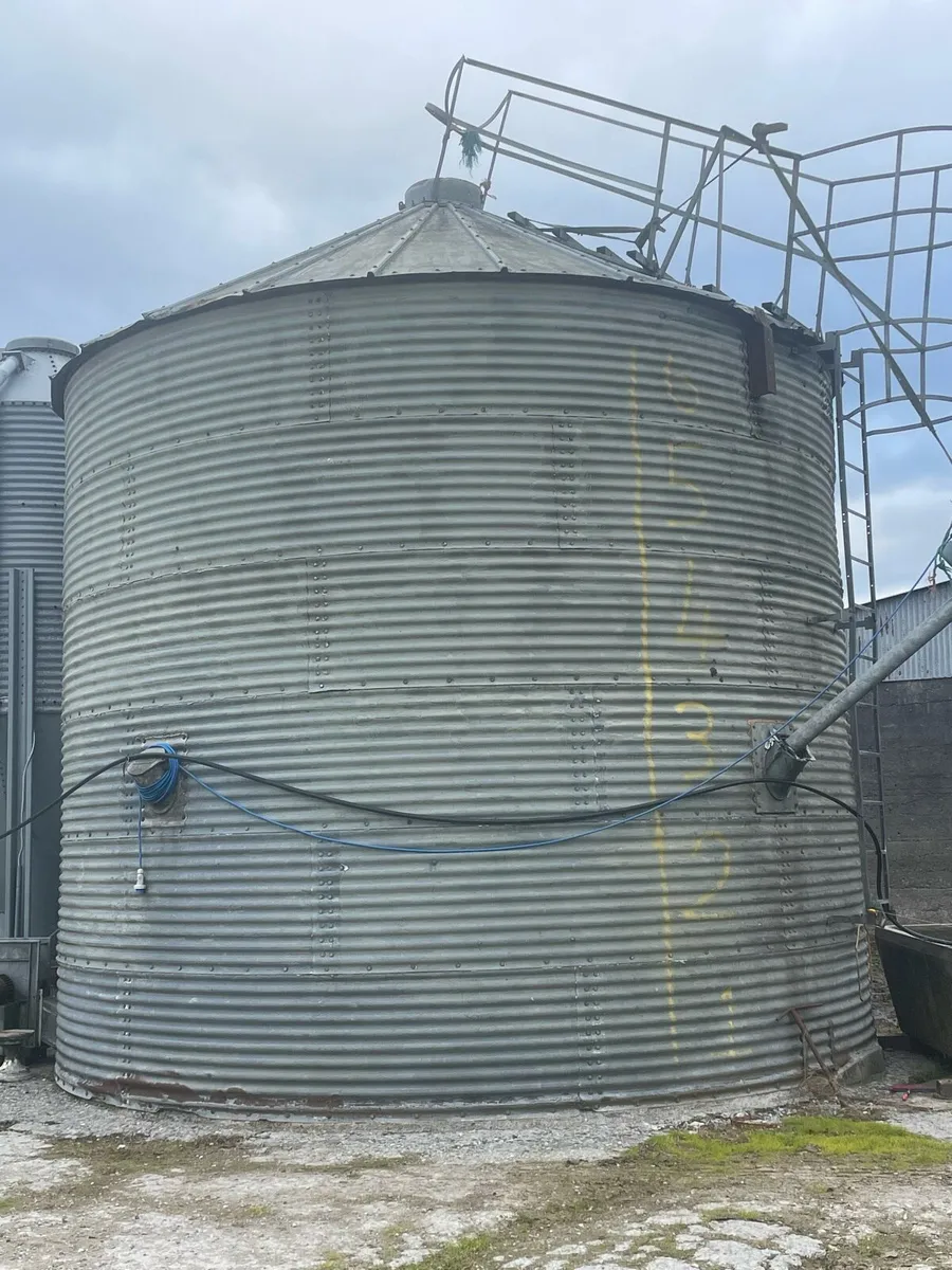 80 tonne grain bin - Image 1