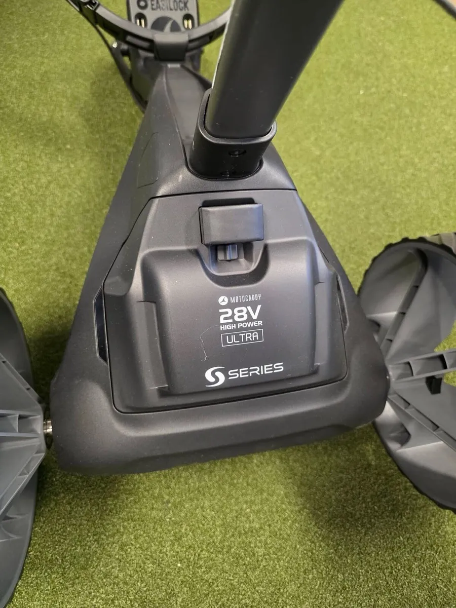 Brand New Motocaddy SE Ultra Electric Trolley - Image 1