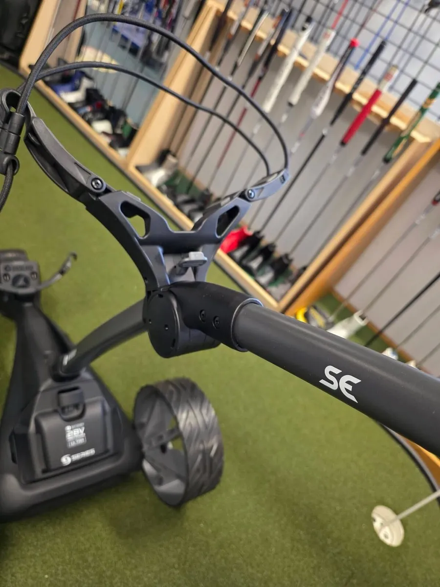 Brand New Motocaddy SE Ultra Electric Trolley - Image 4