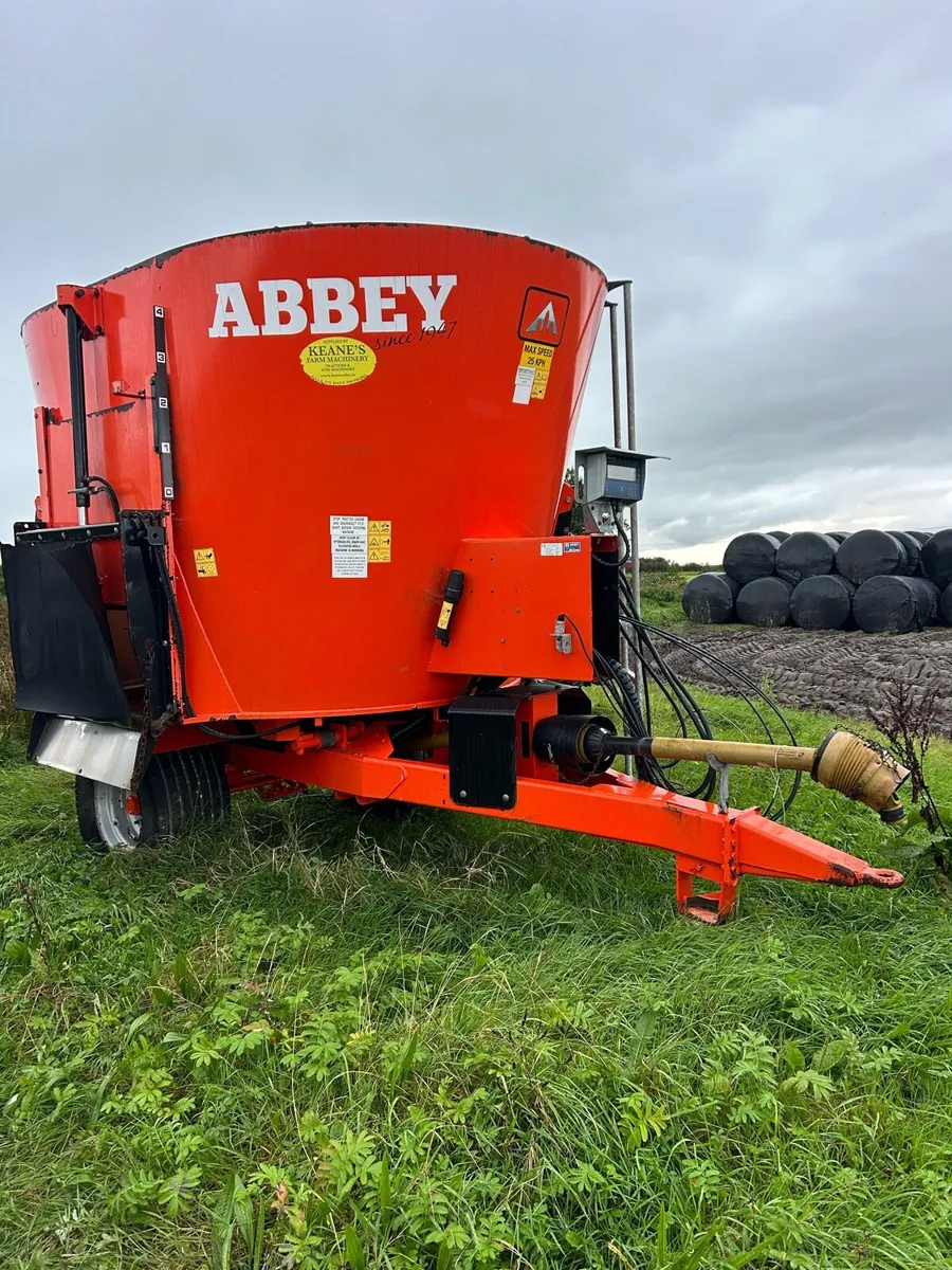 Abbey VF1250 diet feeder with conveyor - Image 1