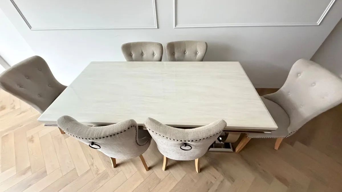 Table dining - Image 1