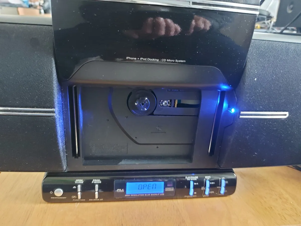 S Z-535-AFPi CD-Radio Micro HiFi System iPOD Dock - Image 4