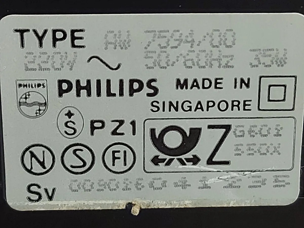 Philips Portable Boombox Music System, Model PZ1 - Image 3