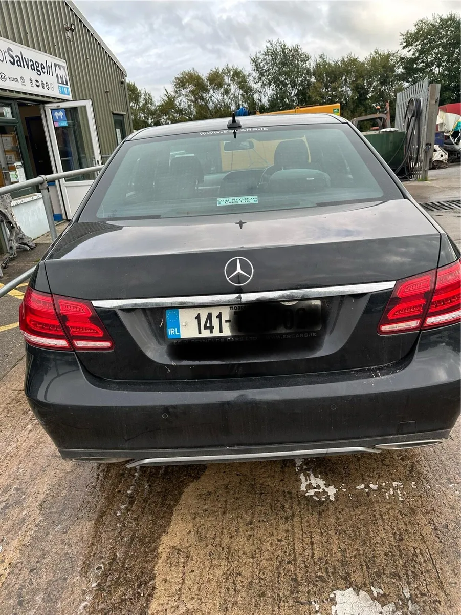2014  Mercedes E220 cdi - Image 3