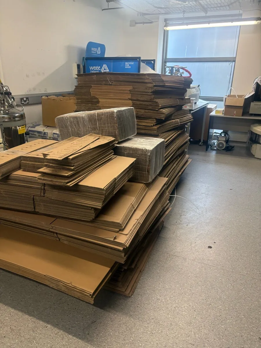 Cardboard boxes - Image 1