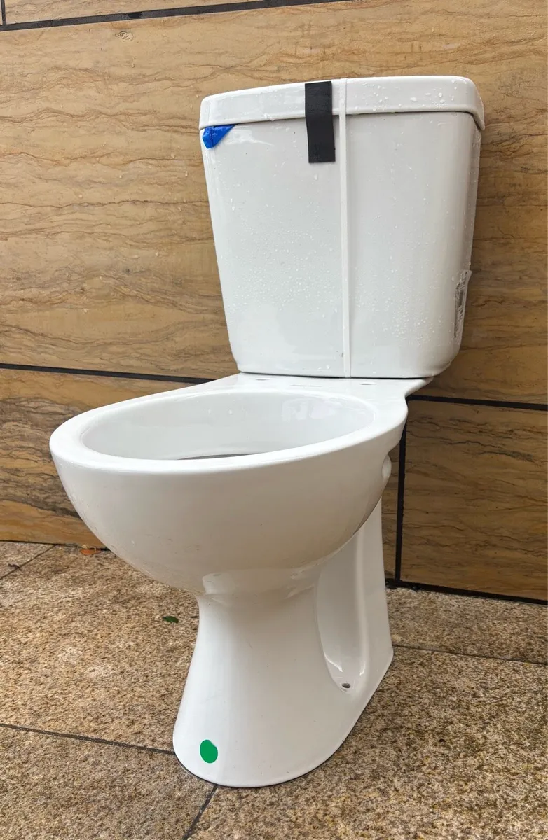 Toilet - New Armitage Shanks - Image 1