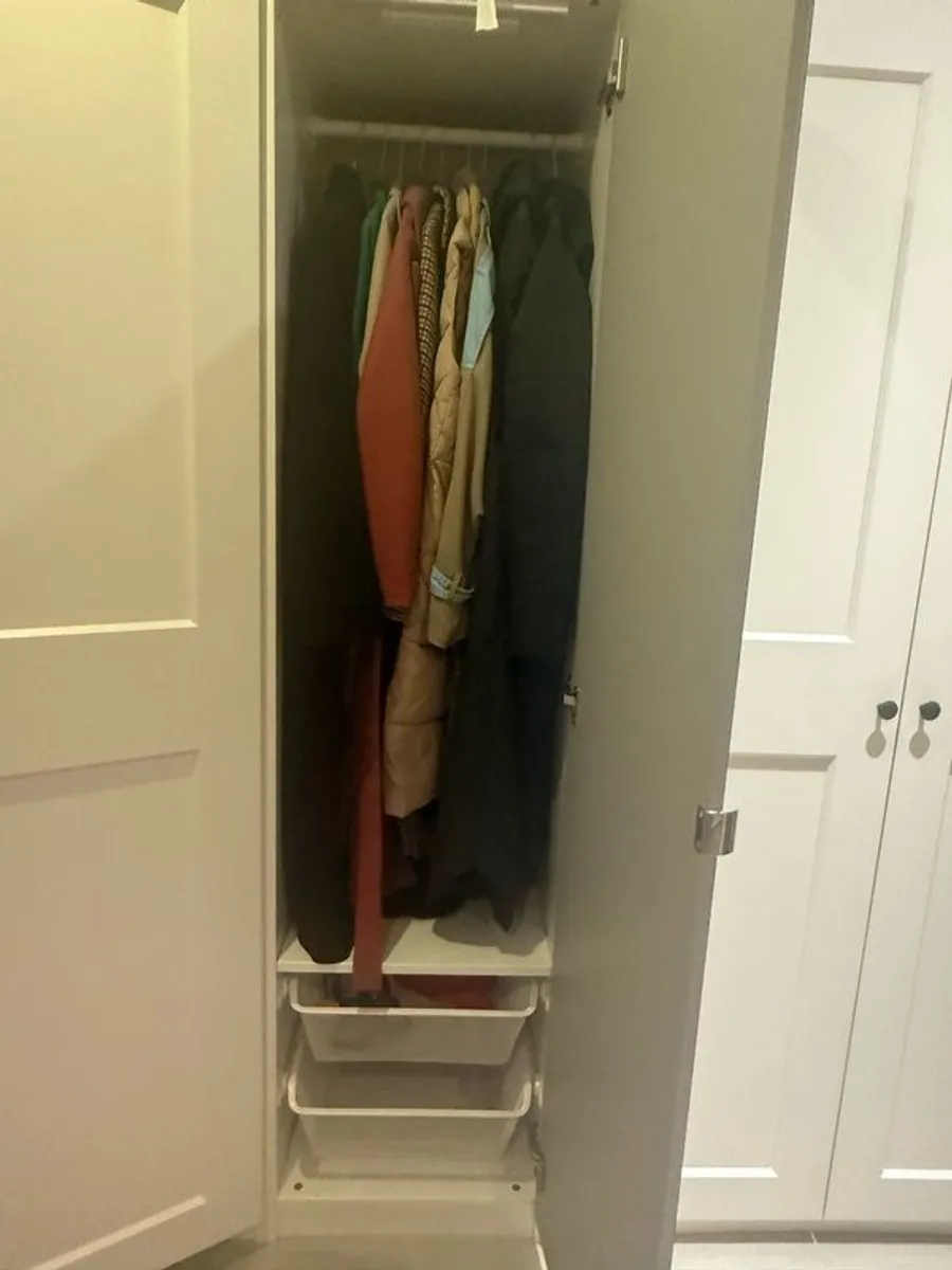 IKEA PAX Wardrobe 2.5m Wide Mirror Door Excellent Condition - Image 4