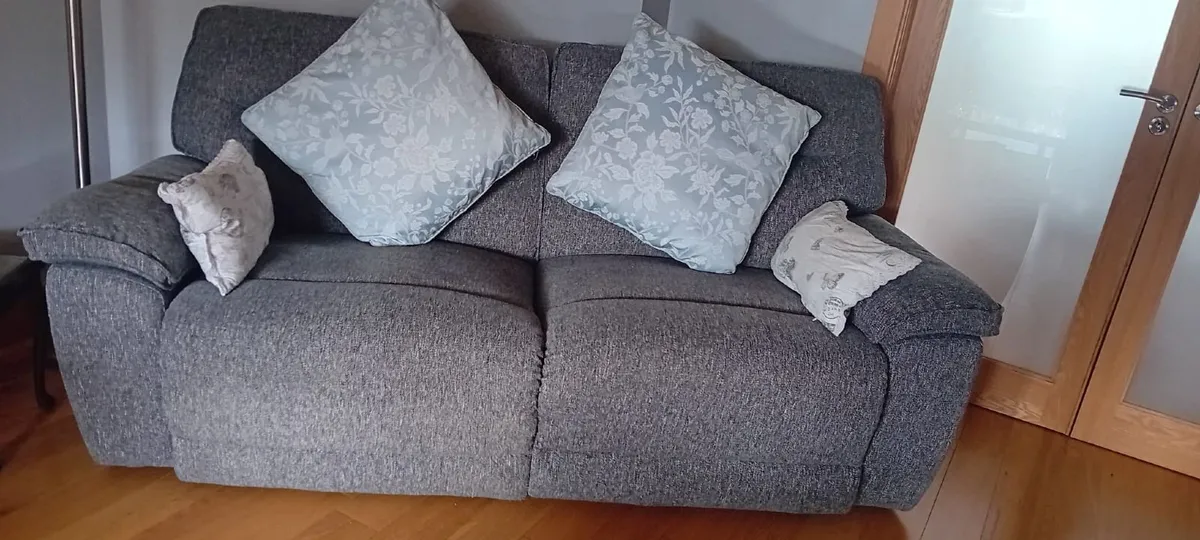 Electric Recliner Sofa 1 year old - Image 2