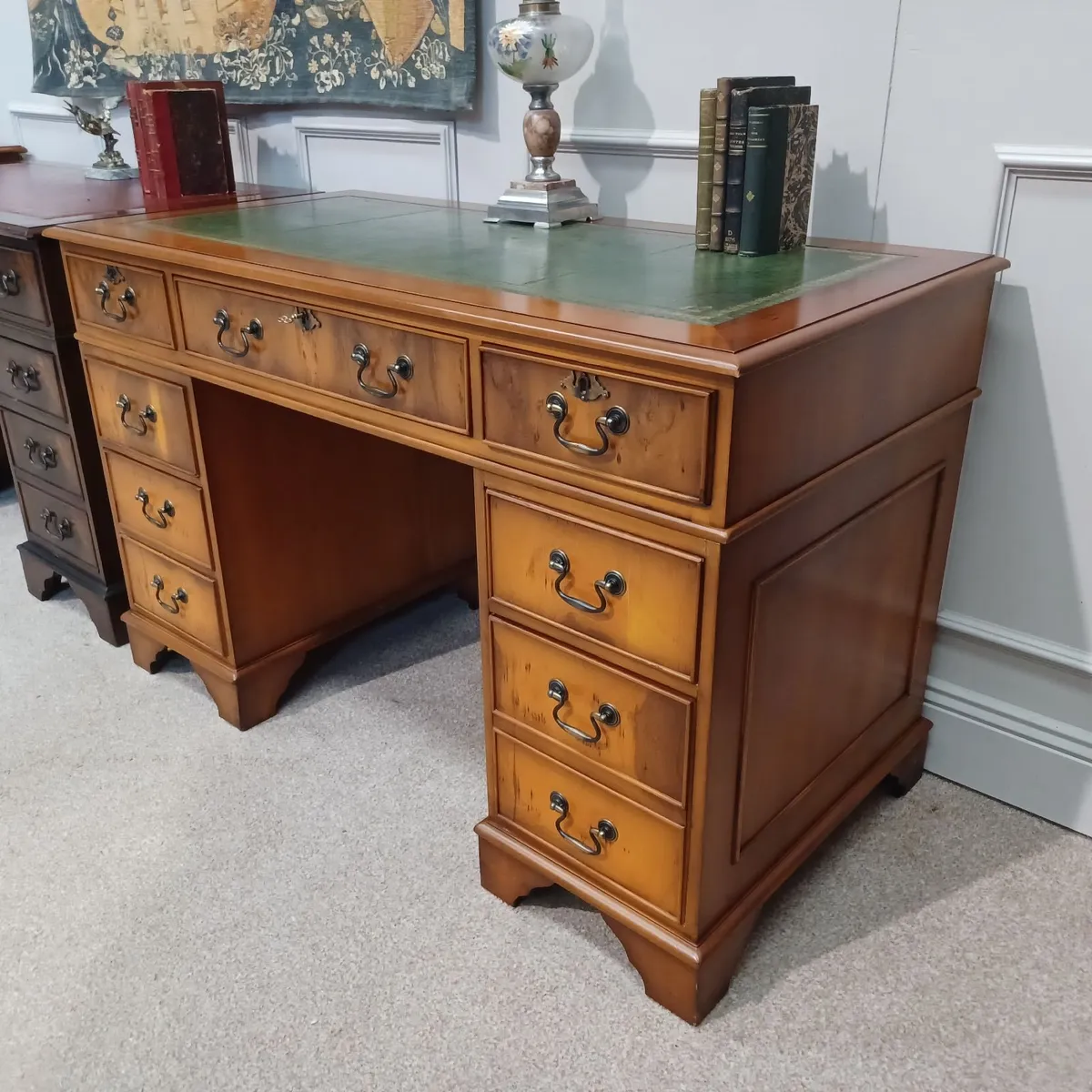 Victorian-style Leather top pedestal desks - Image 4