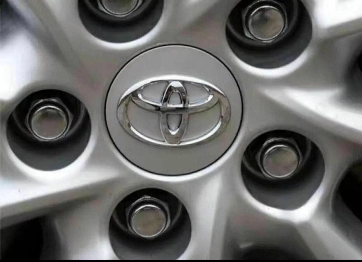 4 x Toyota Centre Caps - FREE POST - Image 1