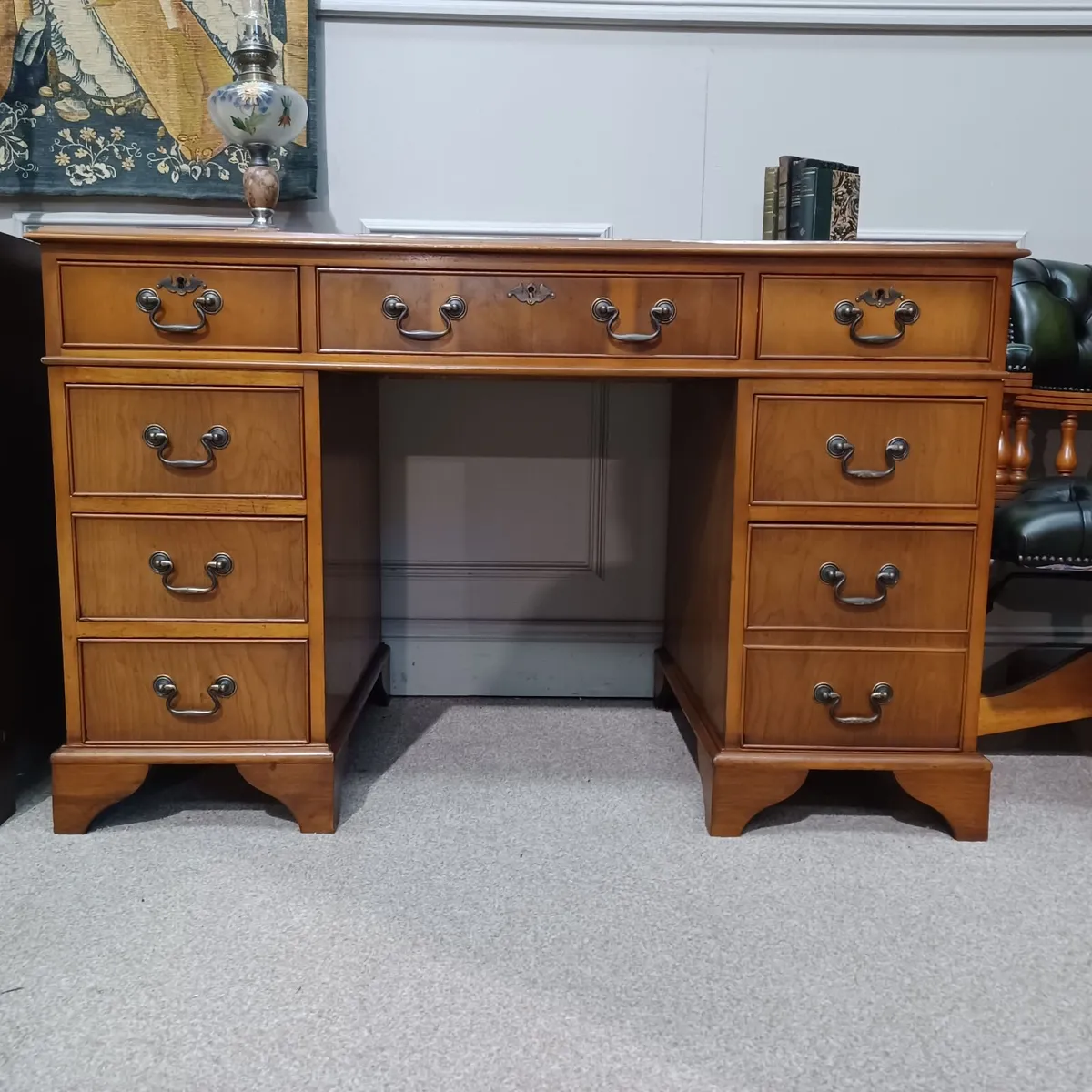 Victorian-style Leather top pedestal desks - Image 3