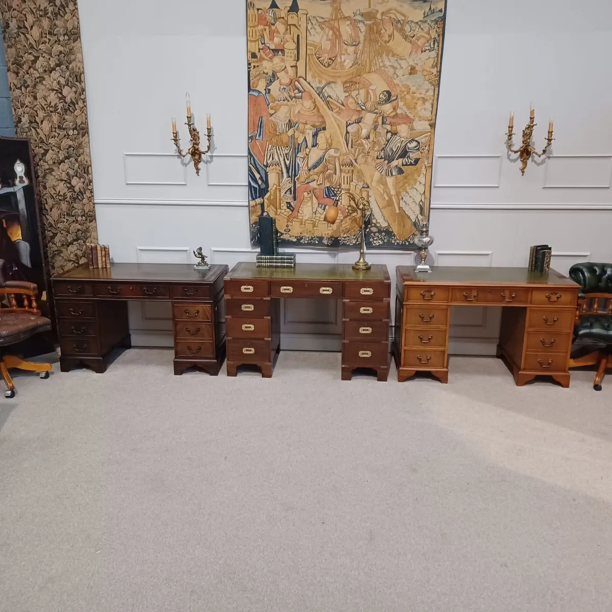 Victorian-style Leather top pedestal desks - Image 1
