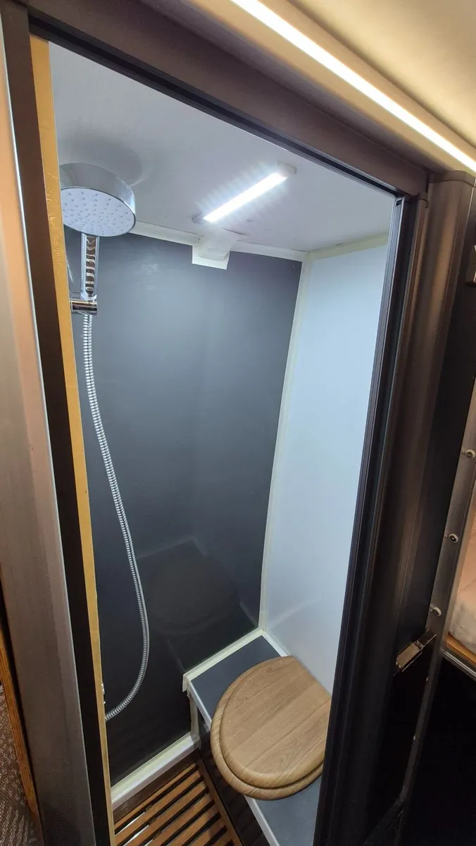 VW Crafter Campervan - Image 4