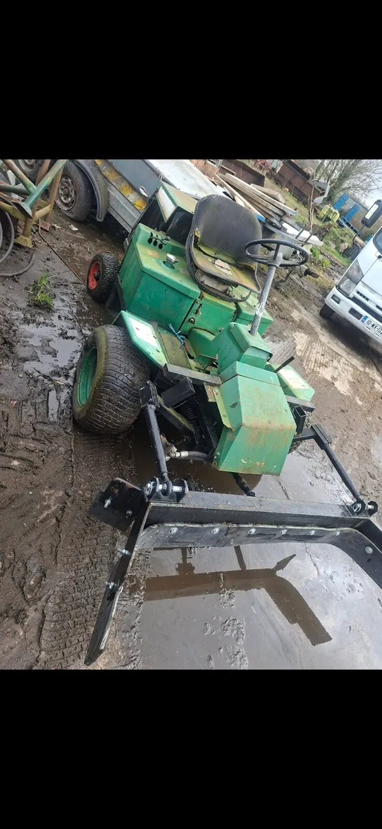 RANSOME YARD SCRAPER - Image 1