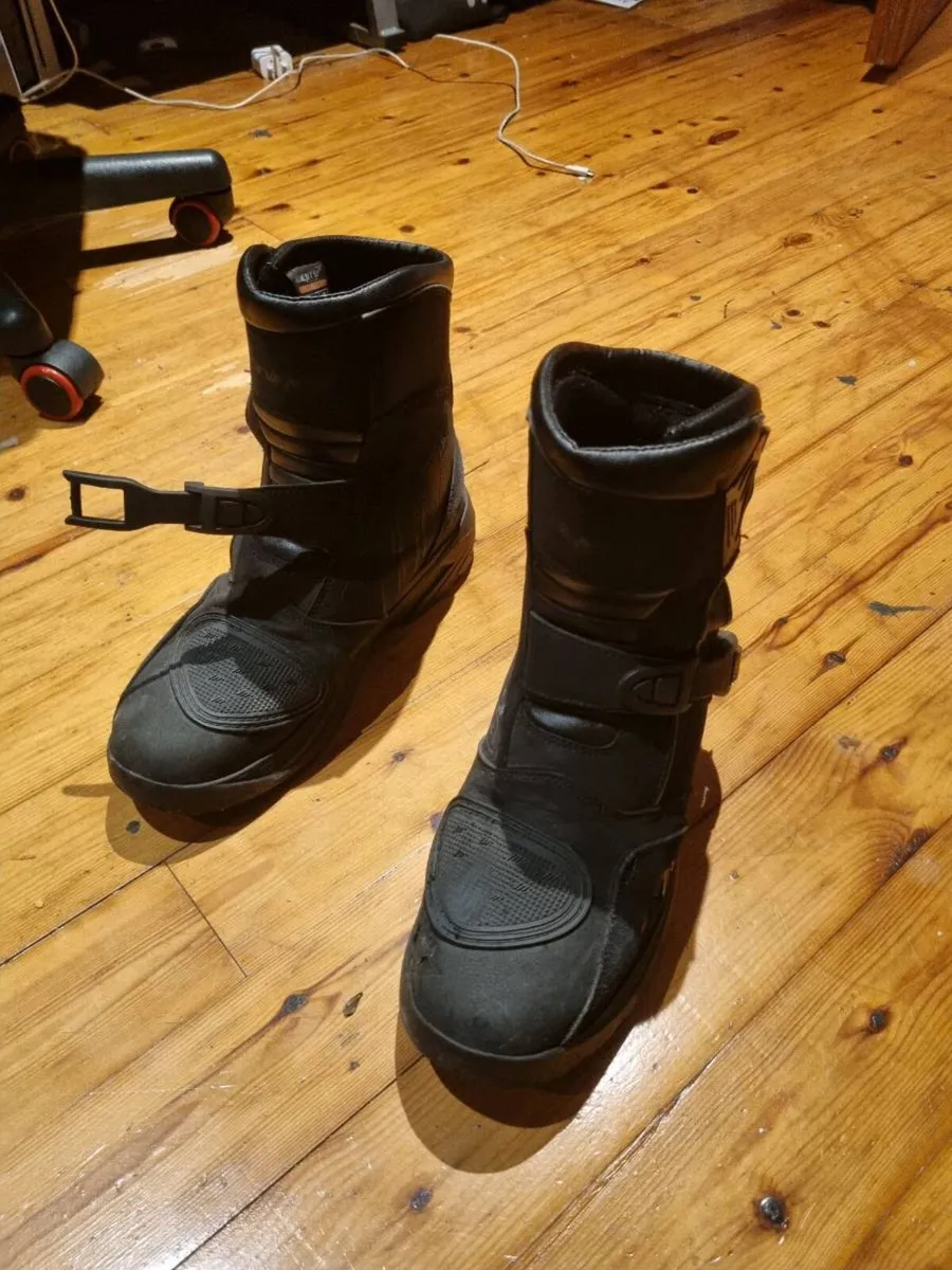 Motorcycle gear full set - Image 2