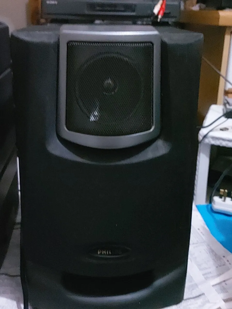 Philips Mini Hi-Fi System, Model FW 355C - Image 3