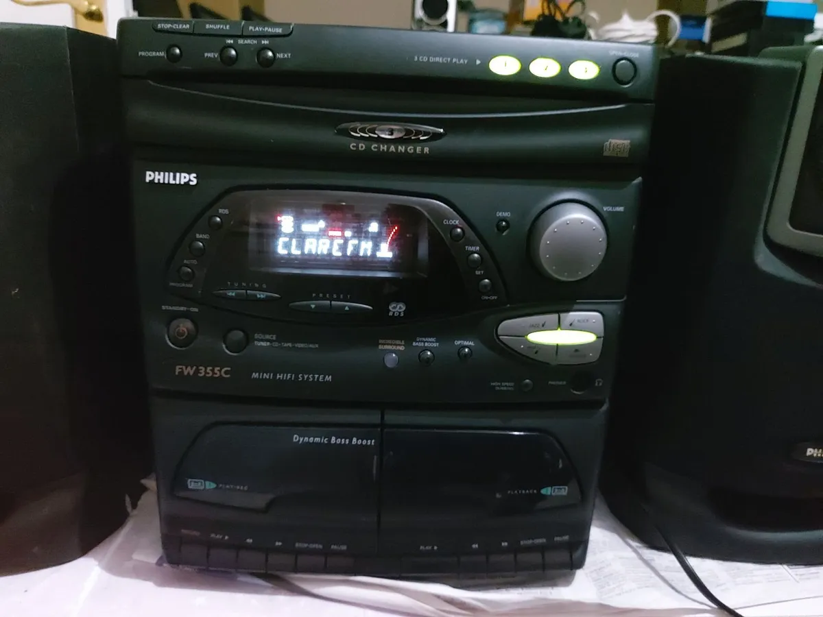 Philips Mini Hi-Fi System, Model FW 355C - Image 2