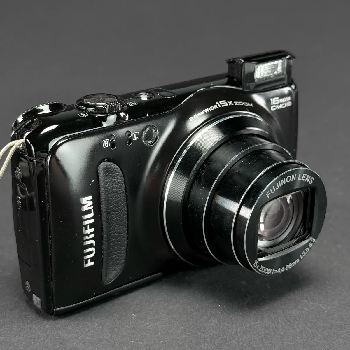 Fujifilm FinePix F500EXR digital compact camera - Image 3