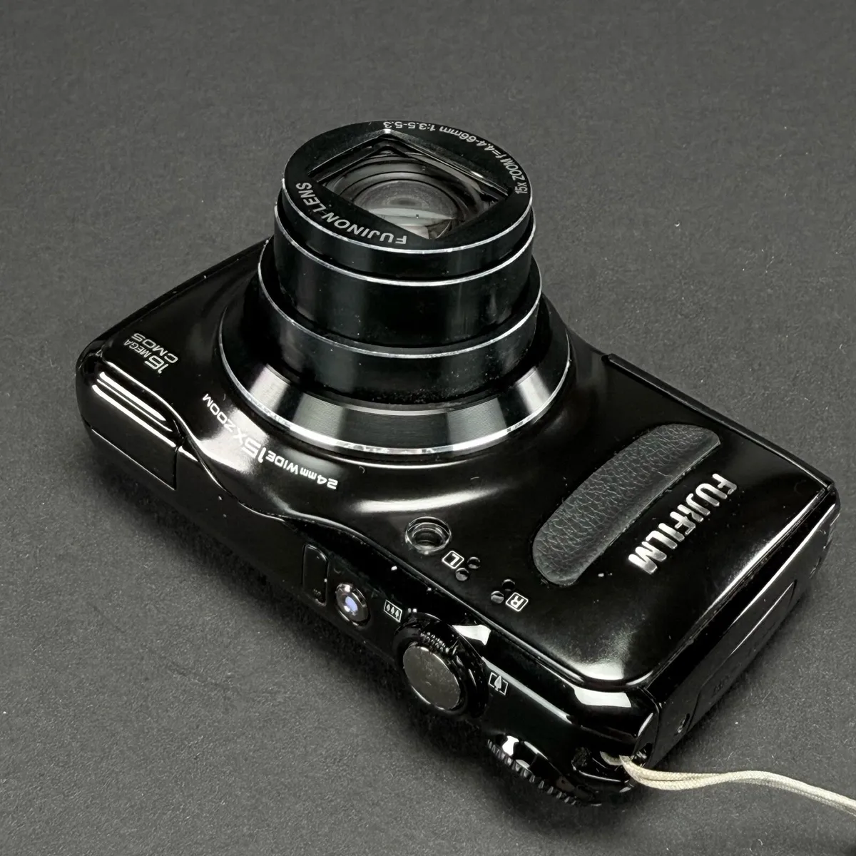 Fujifilm FinePix F500EXR digital compact camera - Image 4