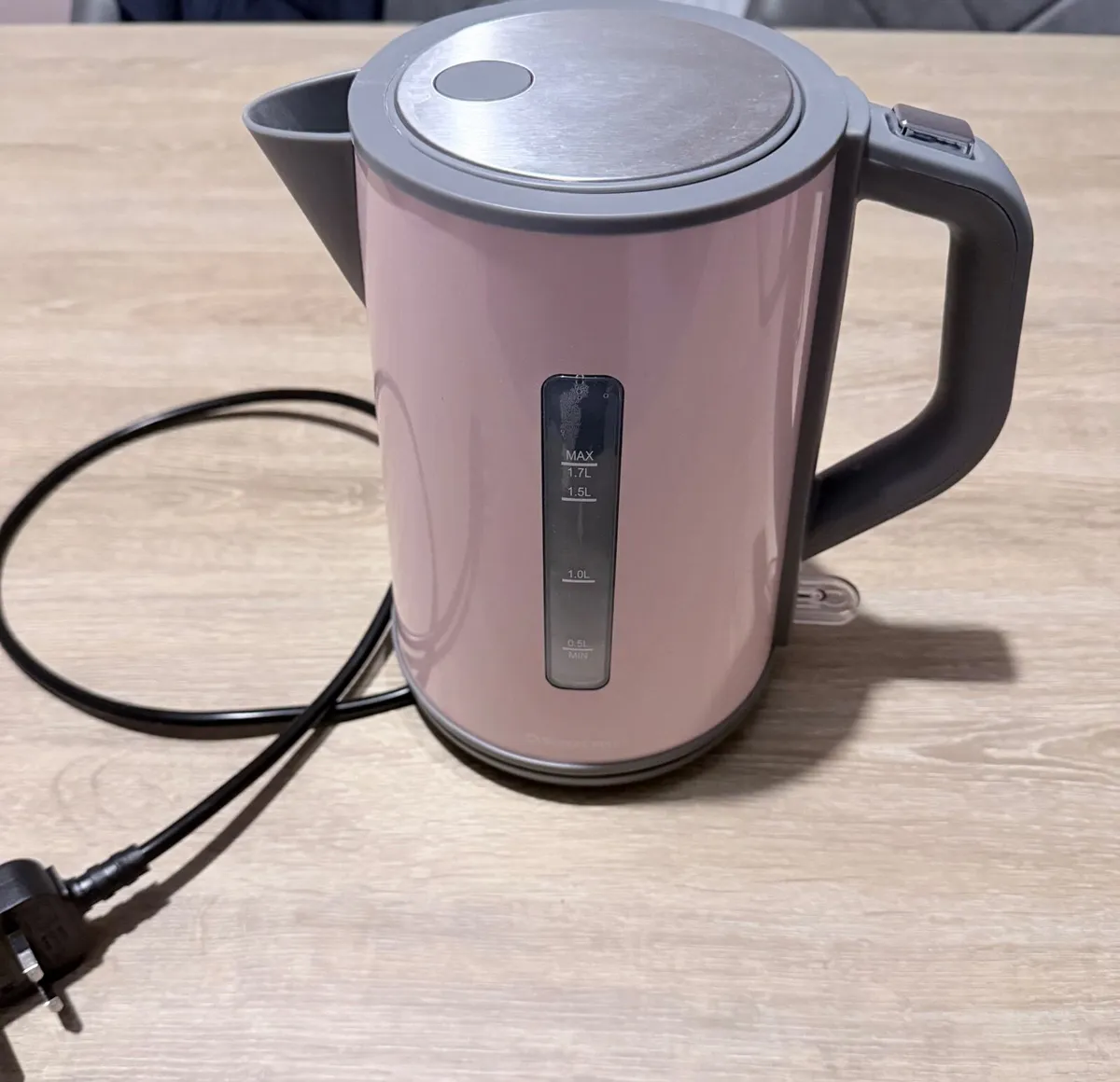 SilverCrest Pink Kettle – Cordless - Image 1