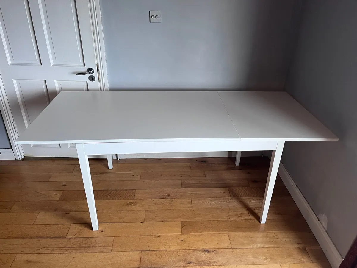 Extendable Table - Image 4
