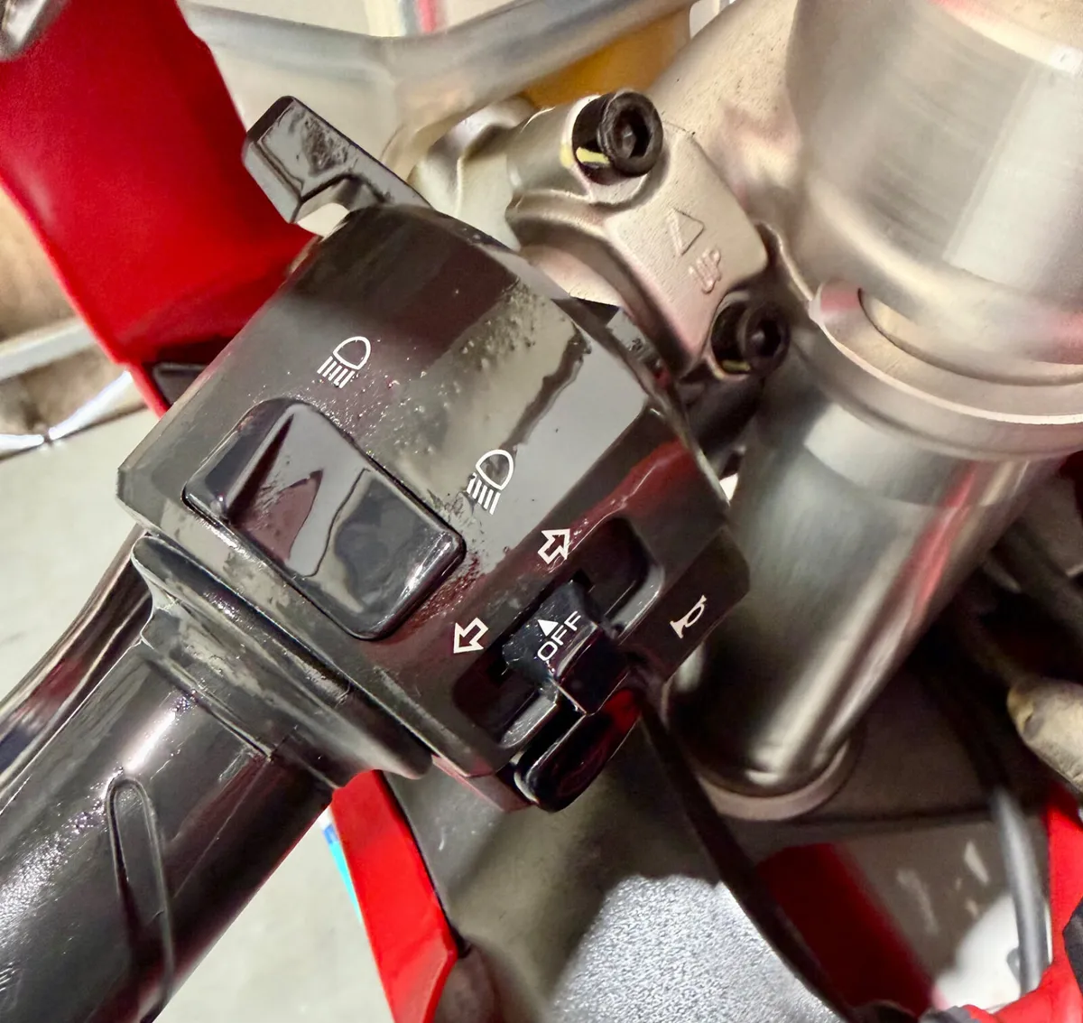 DUCATI 999 AIRWAVES LIMITED EDITION - Image 4