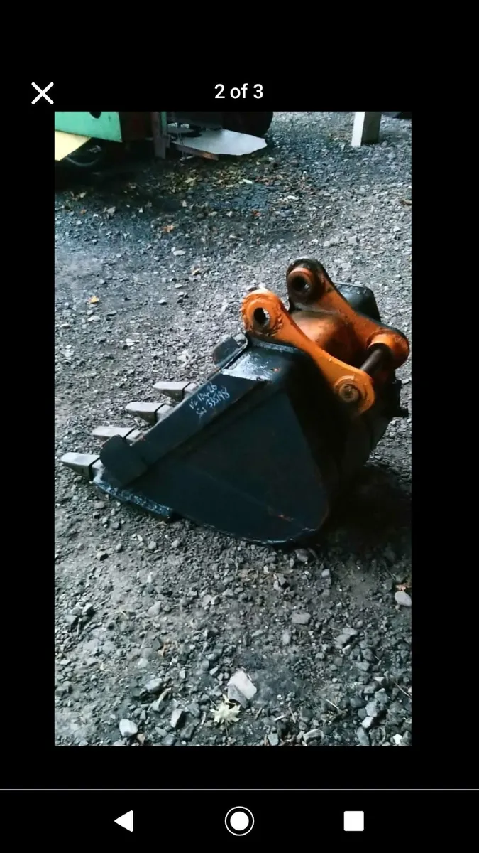 HITACHI 6 TON DIGGER BUCKET - Image 2