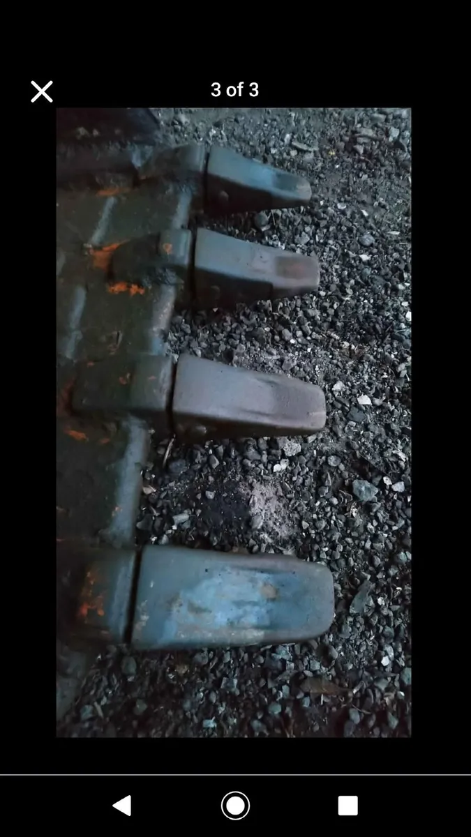 HITACHI 6 TON DIGGER BUCKET - Image 3