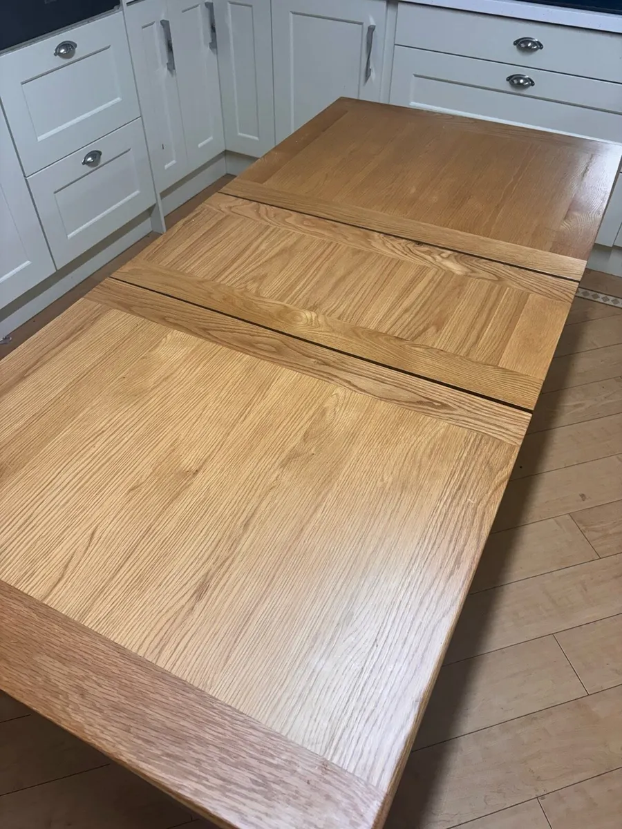 Oak Table - Image 4